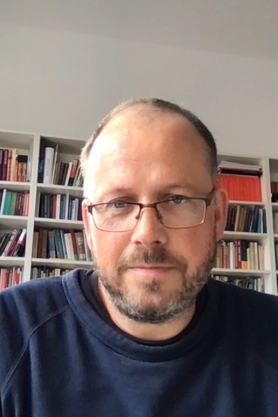 A picture of Univ.-Prof. Dr. Bernhard Kleeberg.