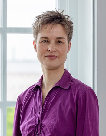 Ein Bild von Dr. Bettina Müller.