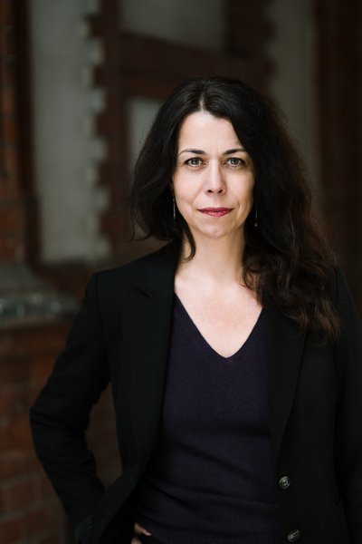 A picture of Prof. Dr. Stefanie Middendorf.
