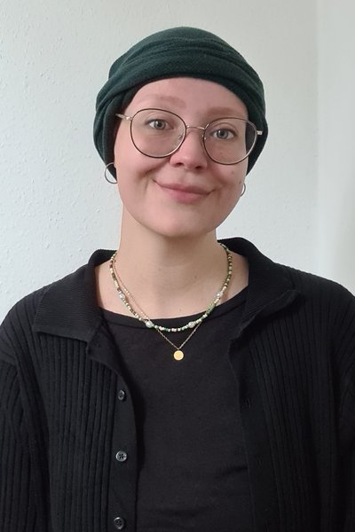 A picture of Sabrina Stangl.