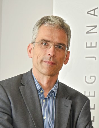 A picture of Prof. Dr. Joachim von Puttkamer.