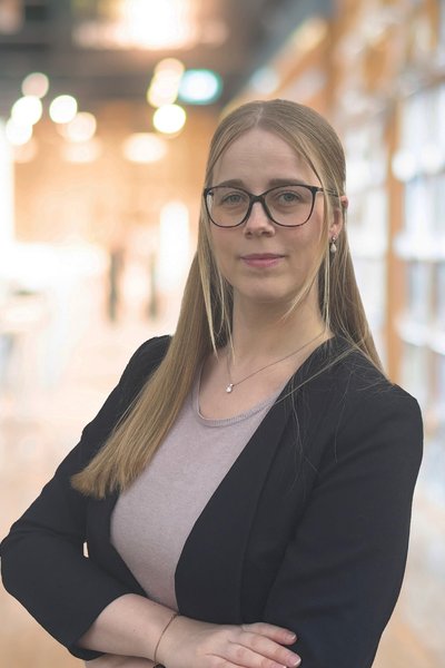 Ein Bild von Dr. des. Lara Rössig.
